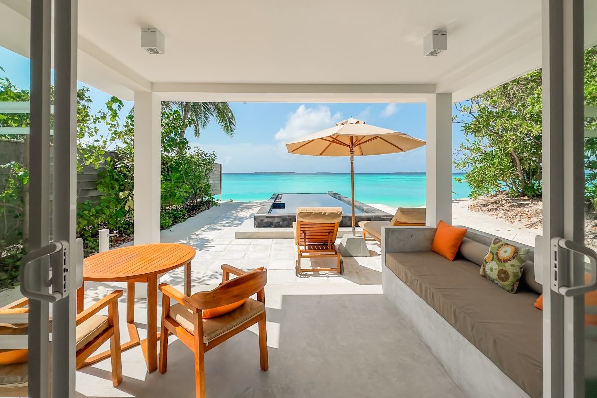 Beach Suite with Pool Photo 2