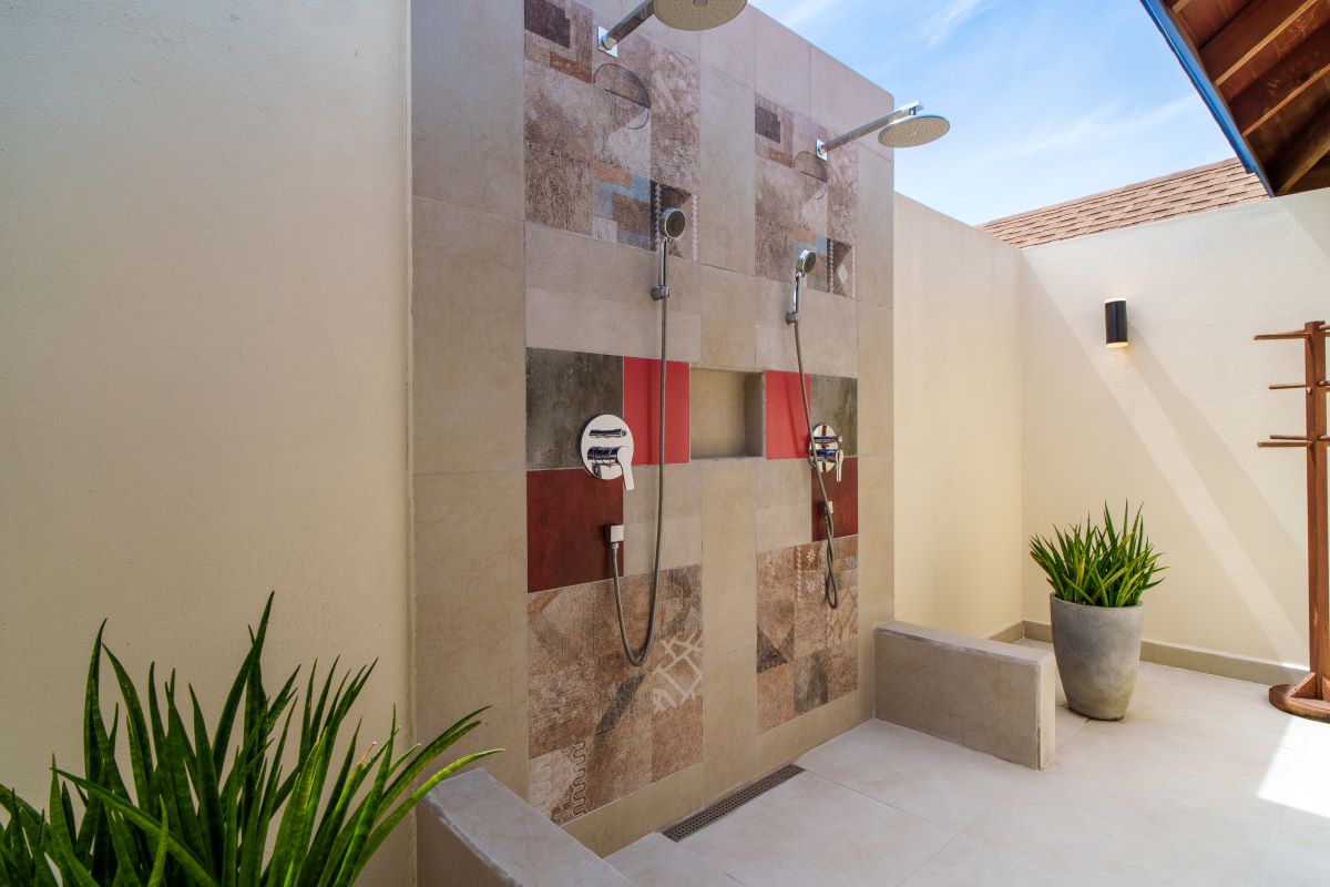 Two Bedroom Water Villa Suites With Spa Tub Photo 3
