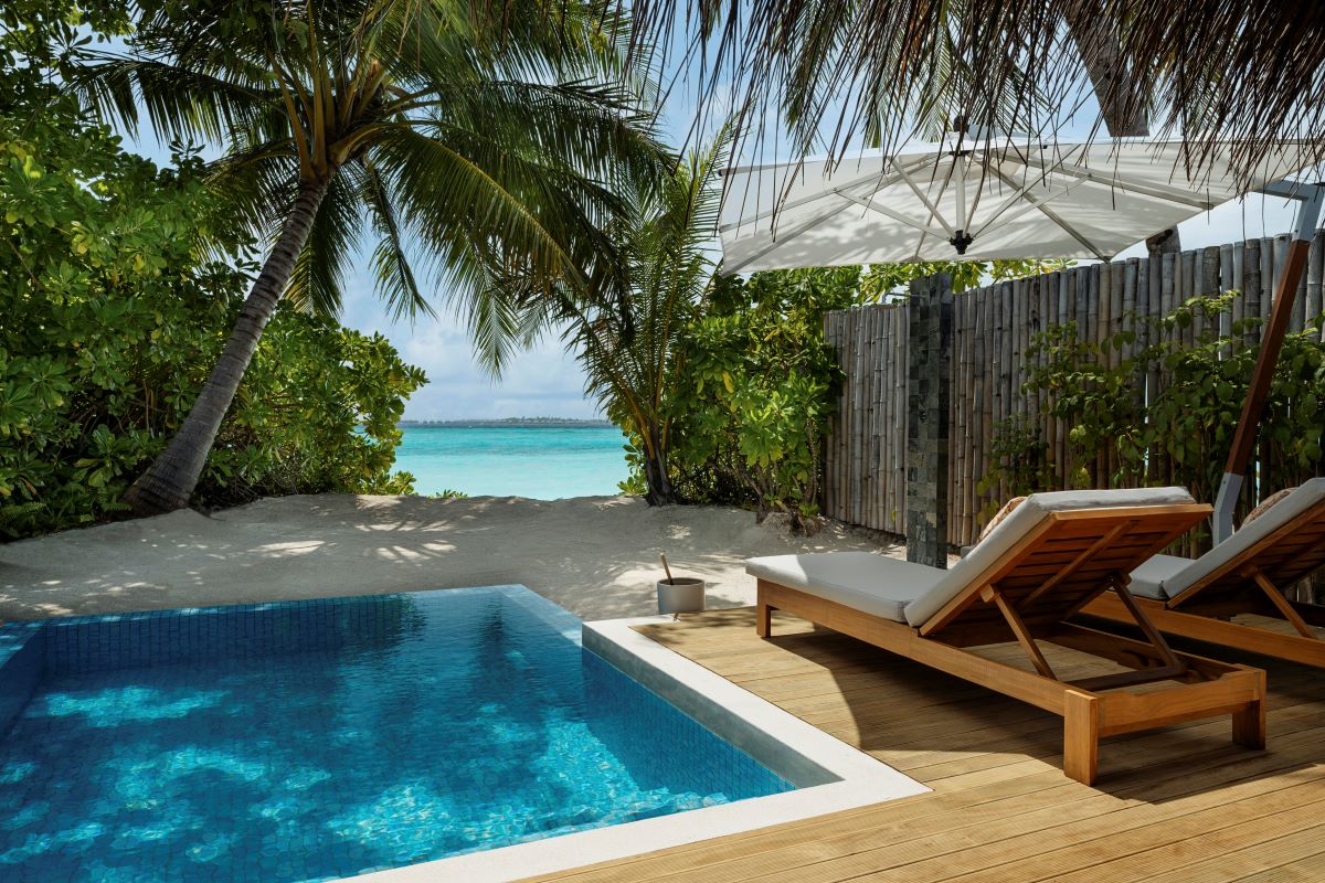 Beach Villa with Pool Photo 4