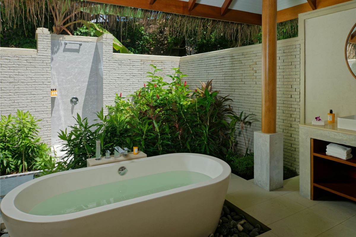 Deluxe Beach Villa Photo 3