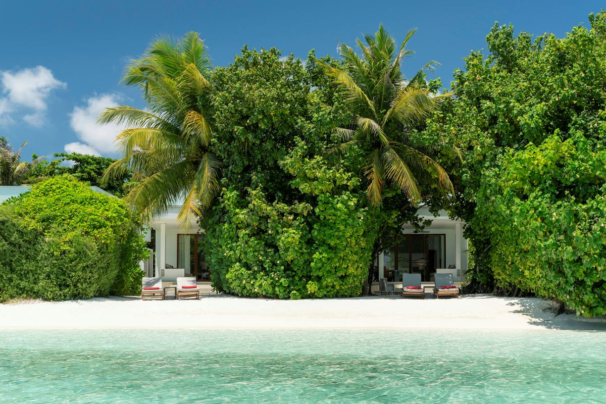 Two-Bedroom Beach Villa Photo 1