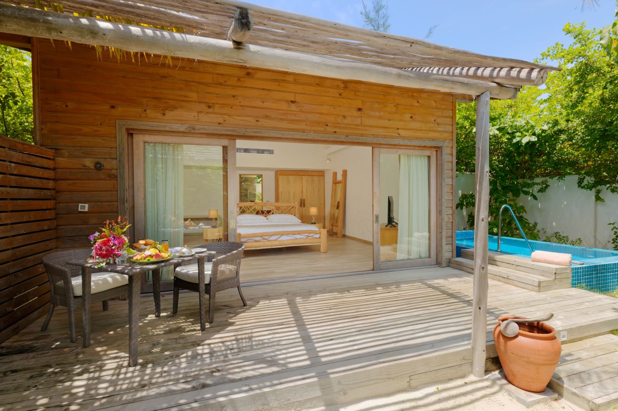 Beach Suite with Pool Photo 3