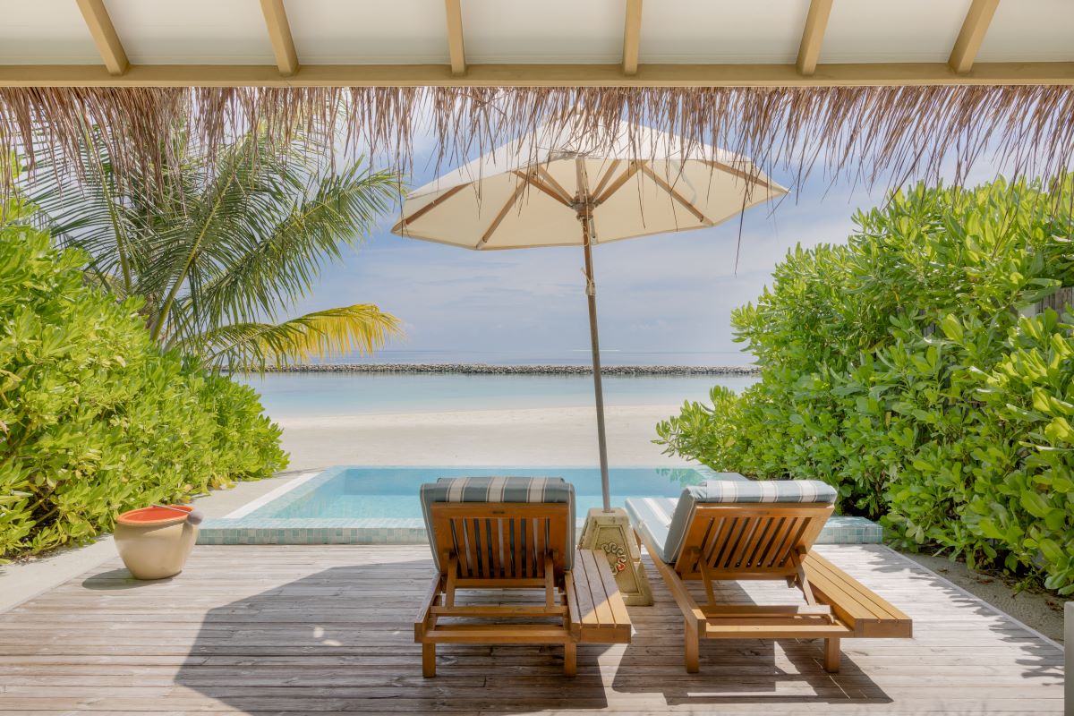 Family Beach Villa with Pool Photo 1