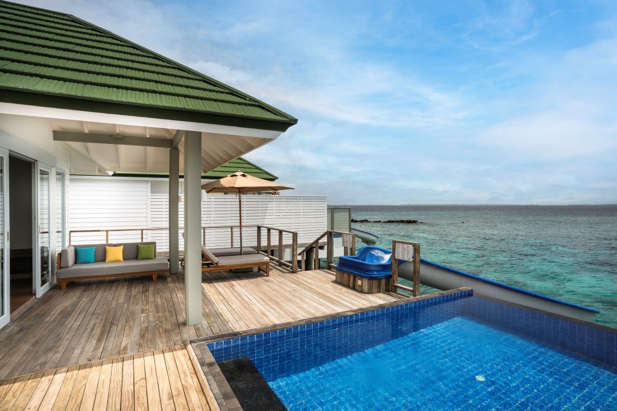 Two Bedroom Lagoon Villa with Pool + Slide Photo 2