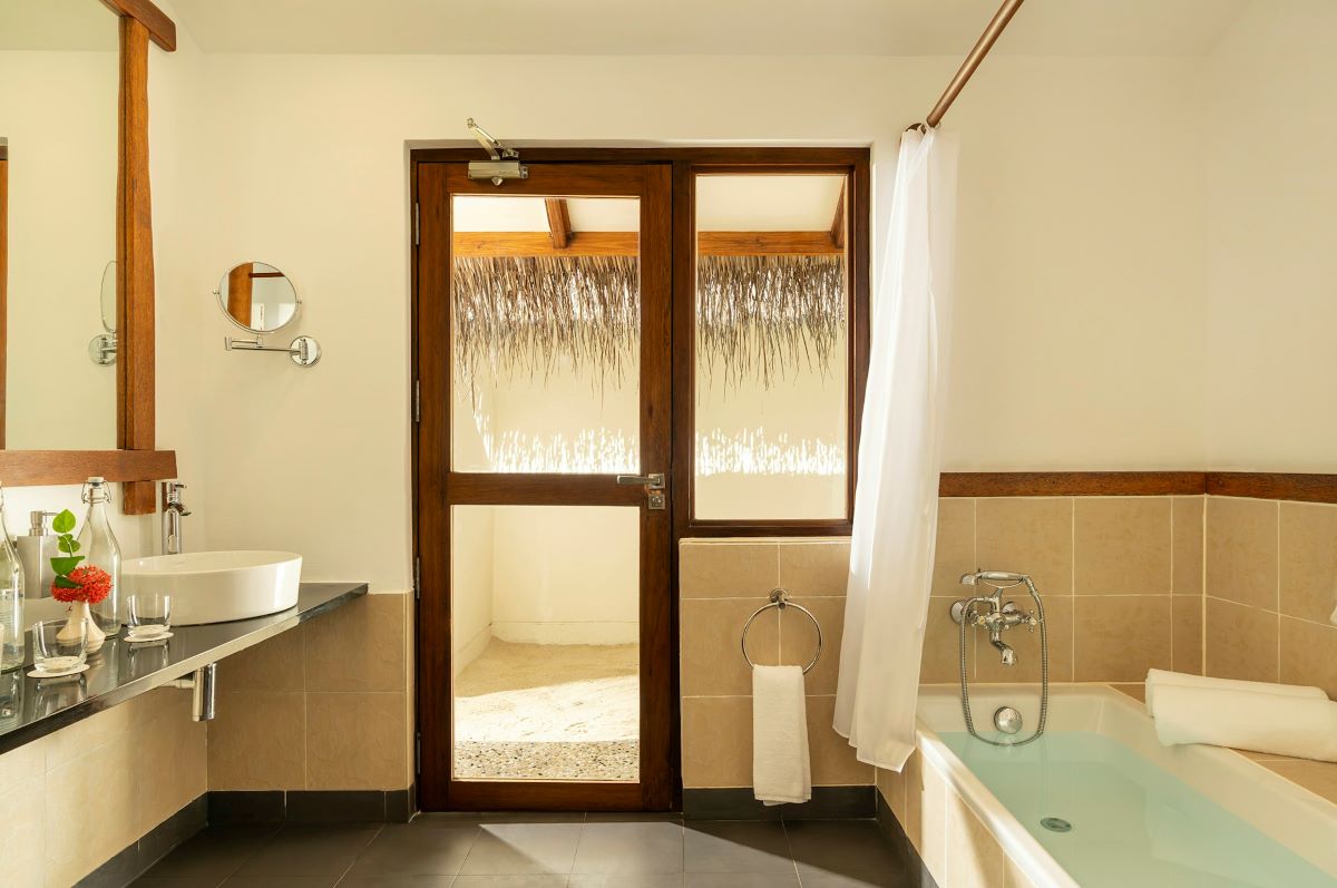 Deluxe Beach Villa Photo 3