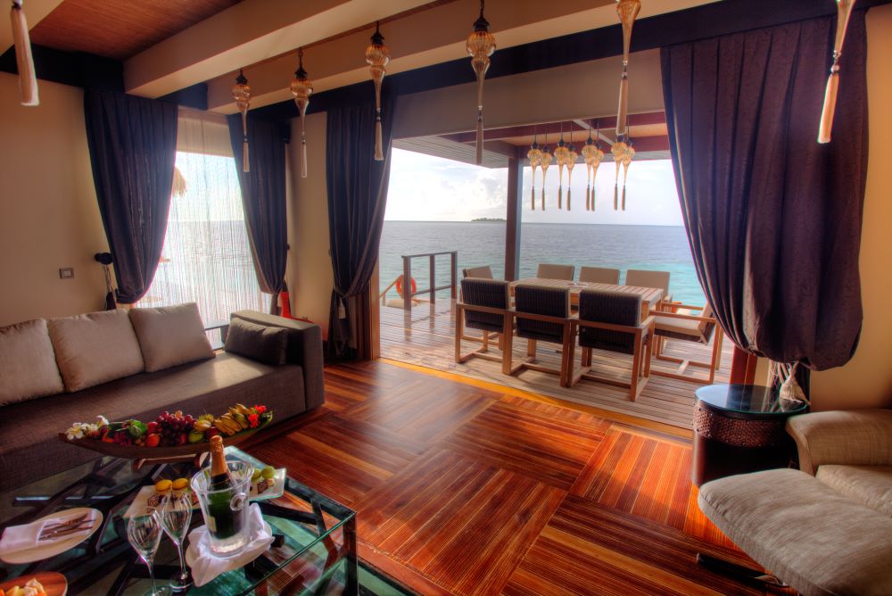 Royal Ocean Suite with Pool Photo 3