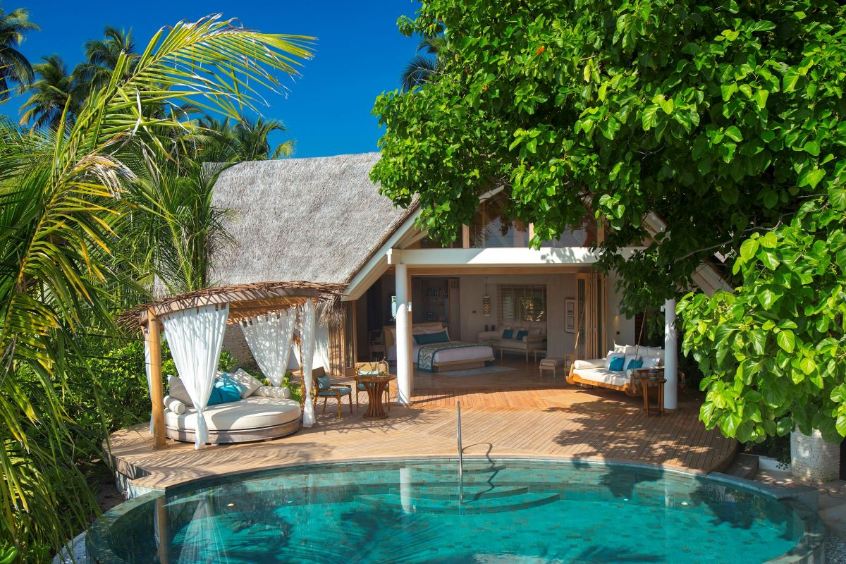 Beach Villa with Private Pool Photo 3