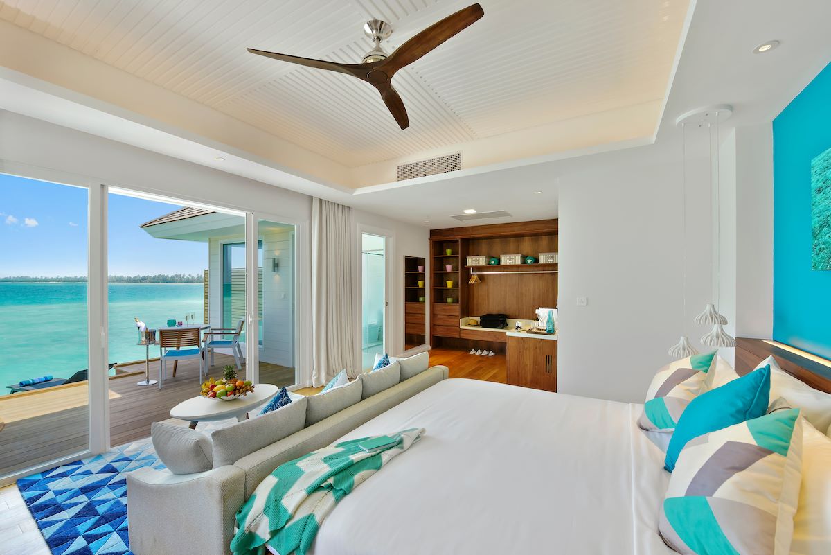 Aqua Villa with Swirl Pool Photo 2