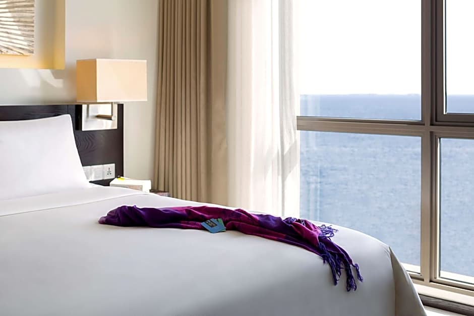 Executive Room Photo 2