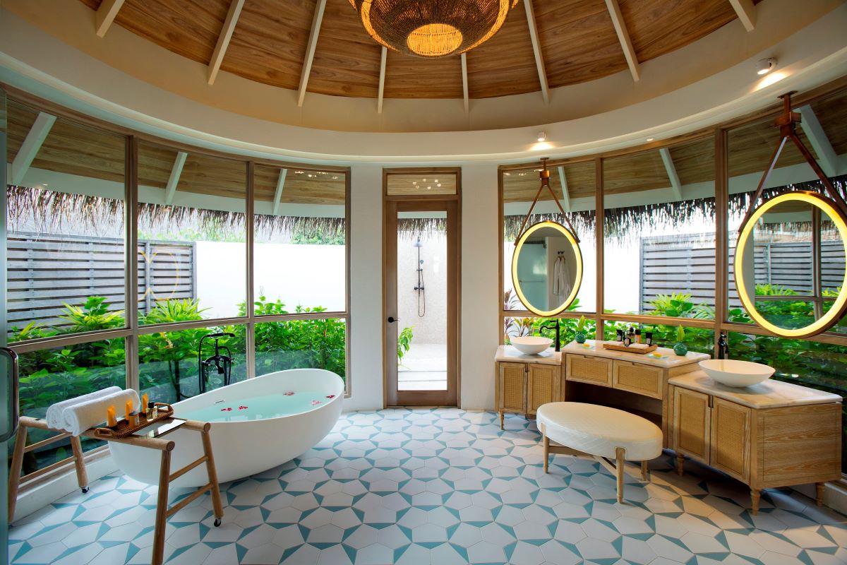 Beach Villa with Private Pool Photo 2