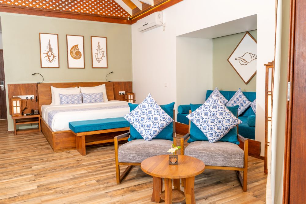 Beach Villa with Pool Photo 3