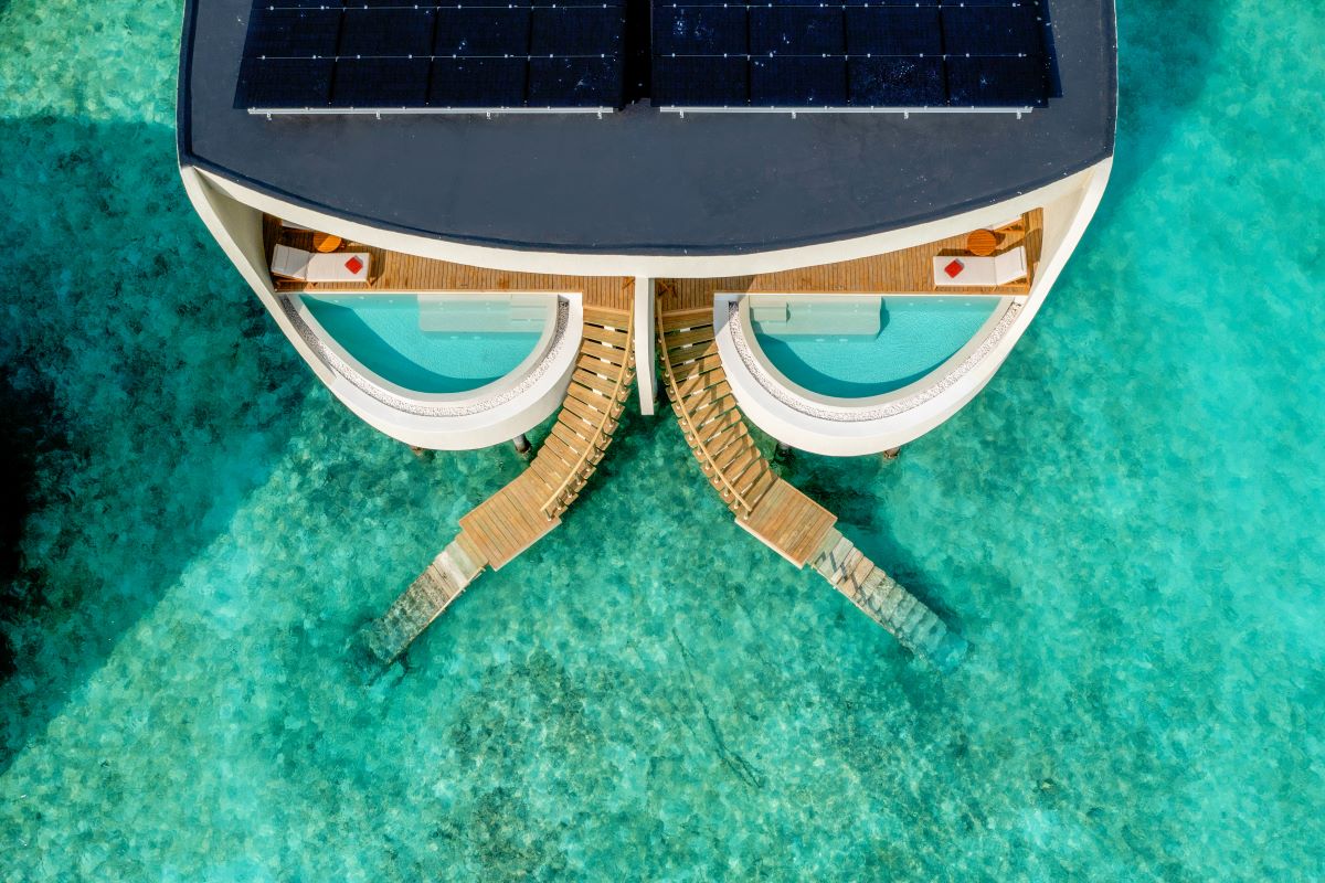 Two-Bedroom Family Overwater Pool Villa Photo 2