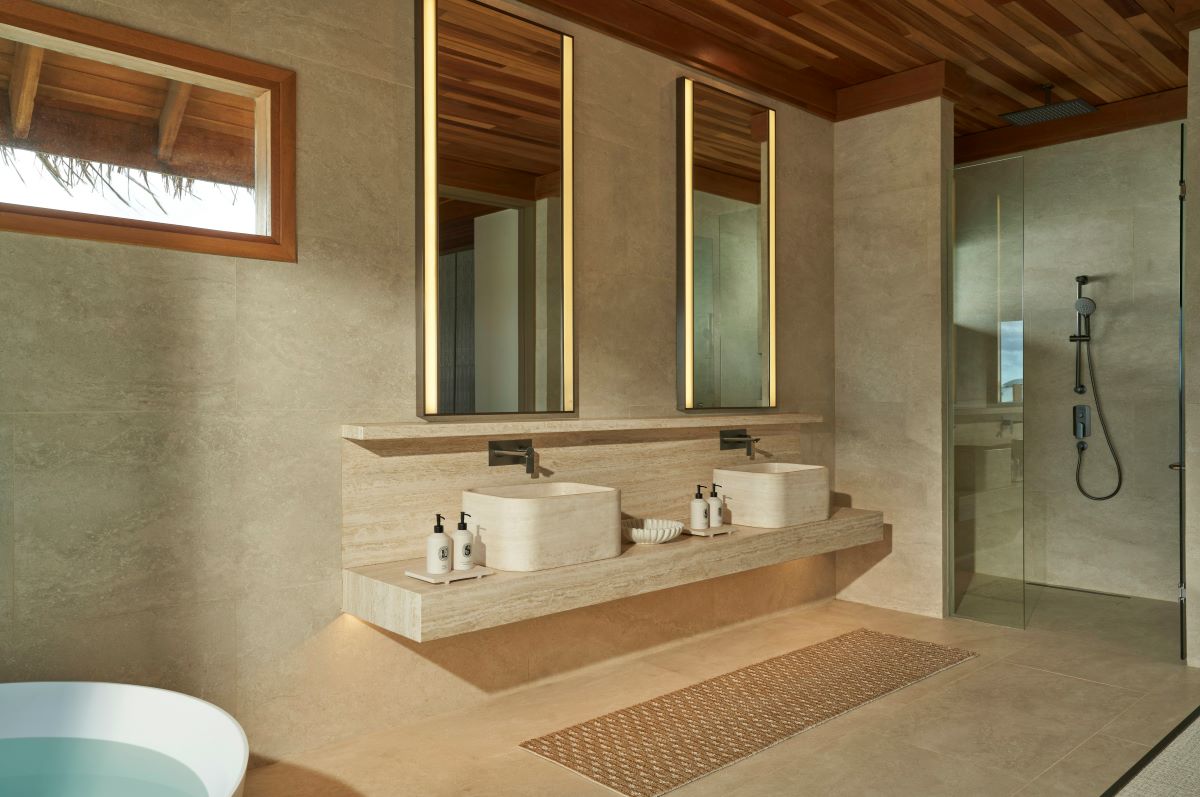 Two Bedroom Ocean Pavilion with Outdoor Pool Photo 3