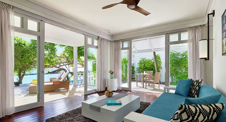 One Bedroom Beach Pool Pavilion Suite Photo 1