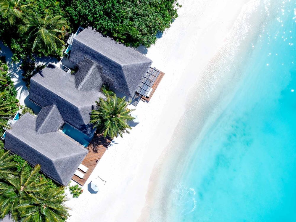Two Bedroom Beach Suite with Pool Photo 6
