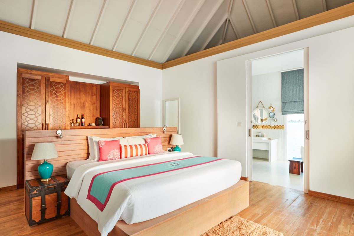 Two Bedroom Ocean Residence with Pool Photo 7