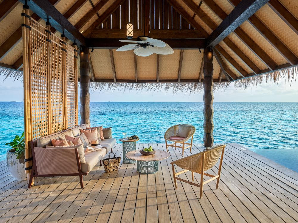Luxury Water Villa with Pool Photo 4