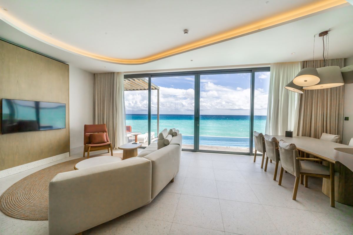 Two-Bedroom Ocean Water Pool Atelier Photo 8