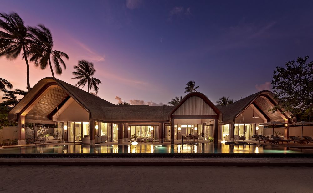 Three Bedroom Wellbeing Beach Pool Residence Photo 3