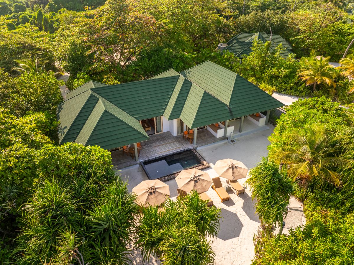 Three Bedroom Pool Beach Villa Photo 1