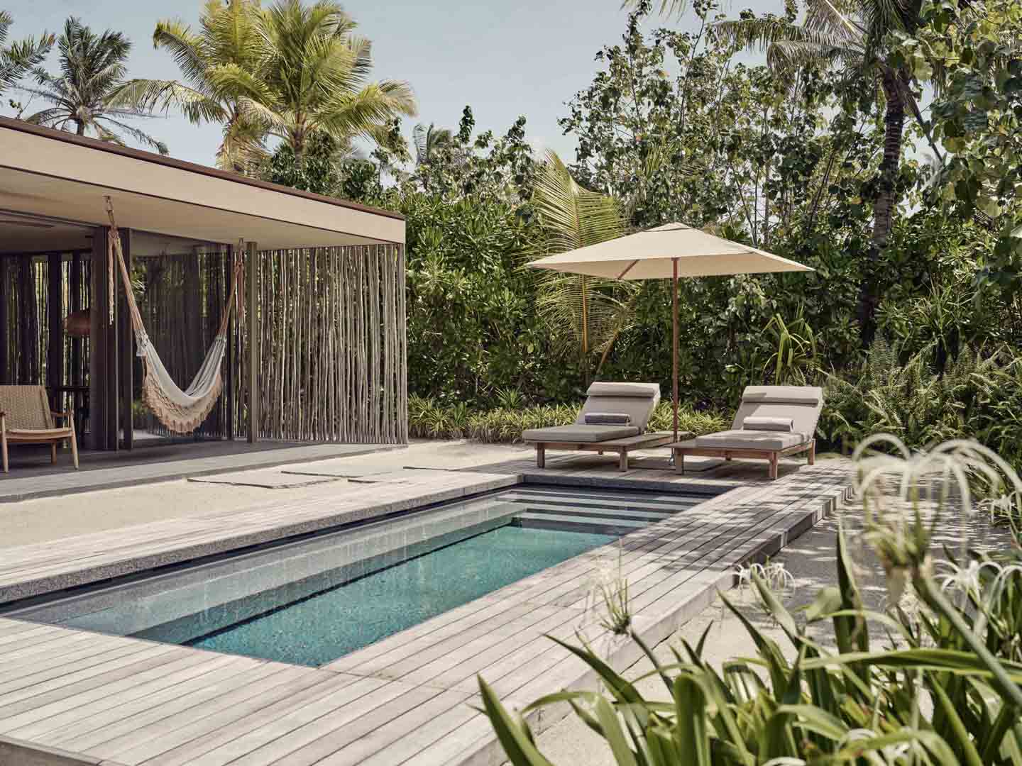 One Bedroom Beach Pool Villa   Photo 2