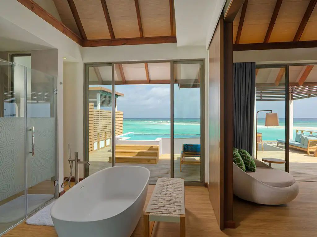 Two-bedroom Water Pool Villa with Slide Photo 4