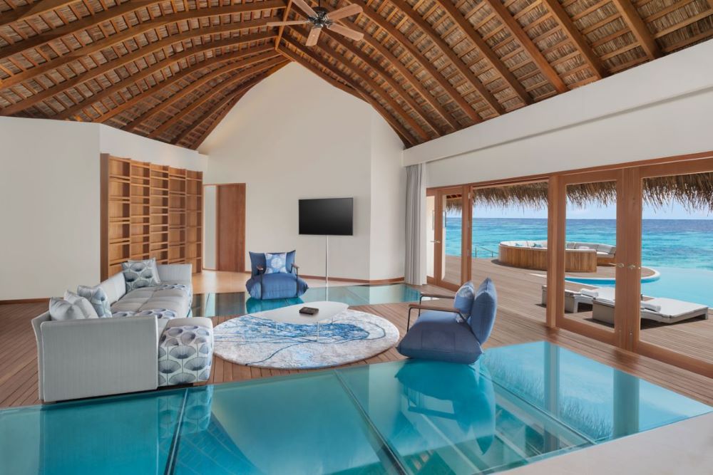 Oasis Overwater Two-Bedroom Villa Photo 5