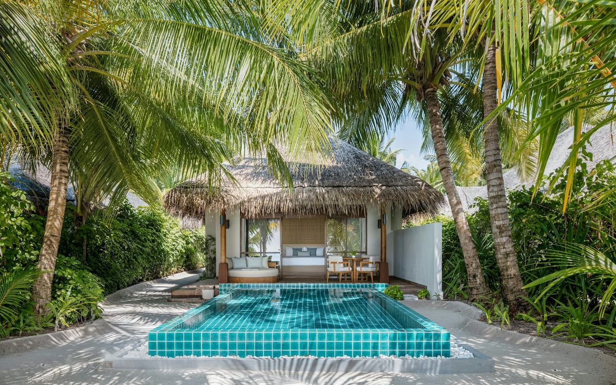 Deluxe Beach Bungalow with Pool Photo 1