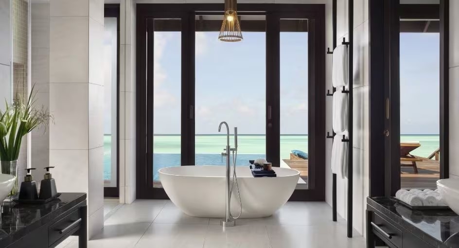 Deluxe Over Water Pool Villa Photo 2