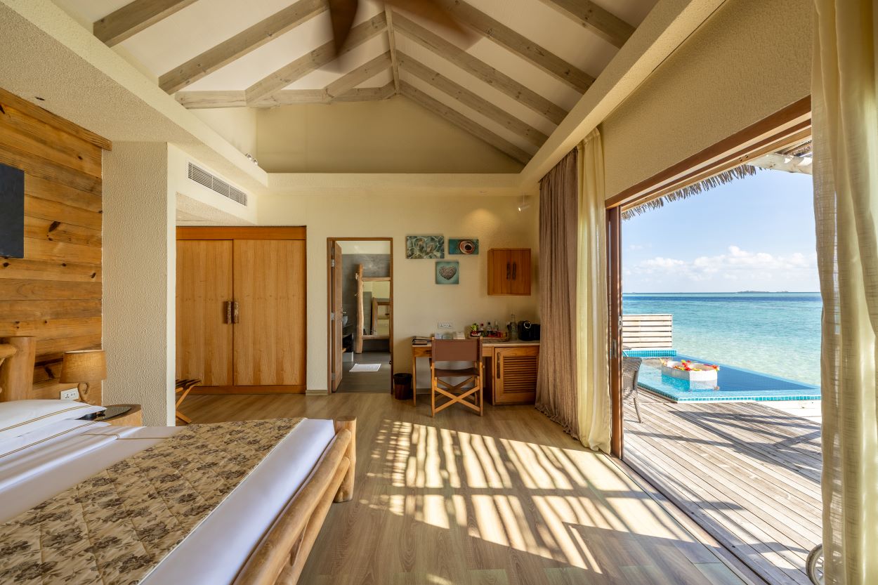 Aqua Suite with Private Pool Photo 4