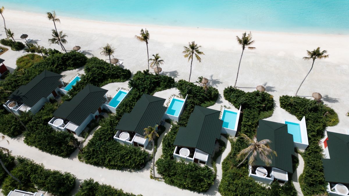 Beach Suite Pool Photo 1