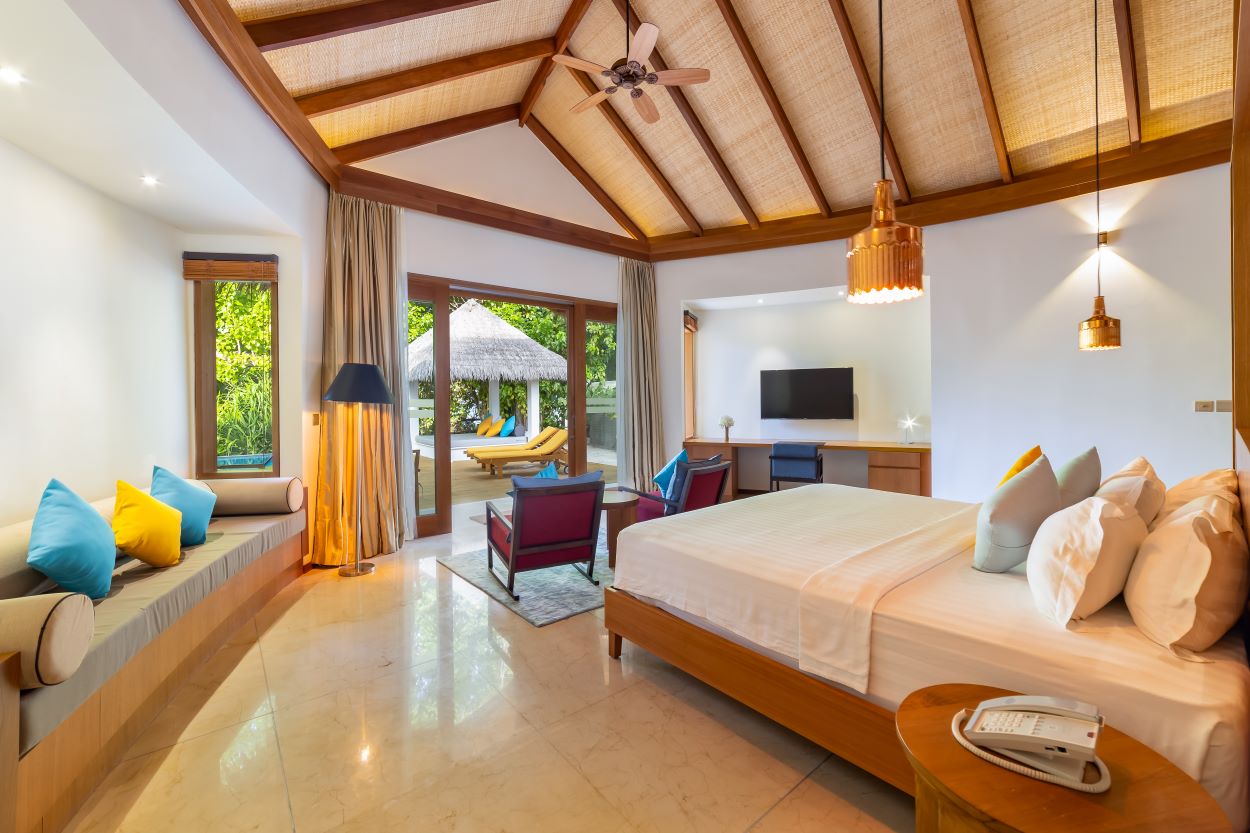 Beach Pool Villa with Jacuzzi Photo 2