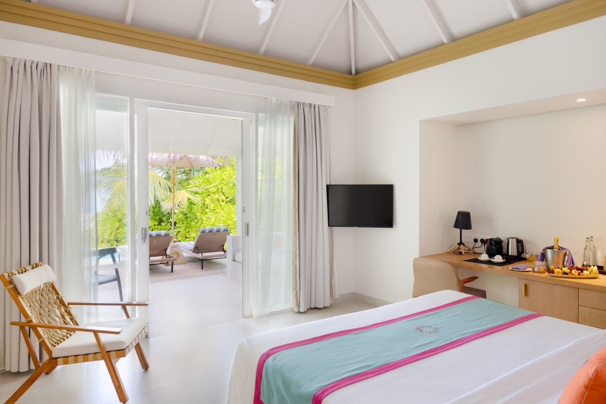 Beach Villa with Pool Photo 3