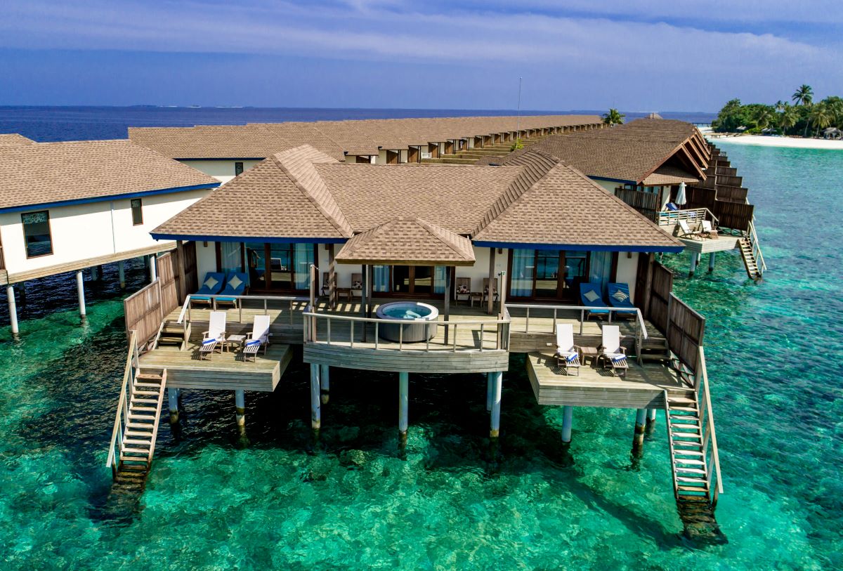 Two Bedroom Water Villa Suites With Spa Tub Photo 5