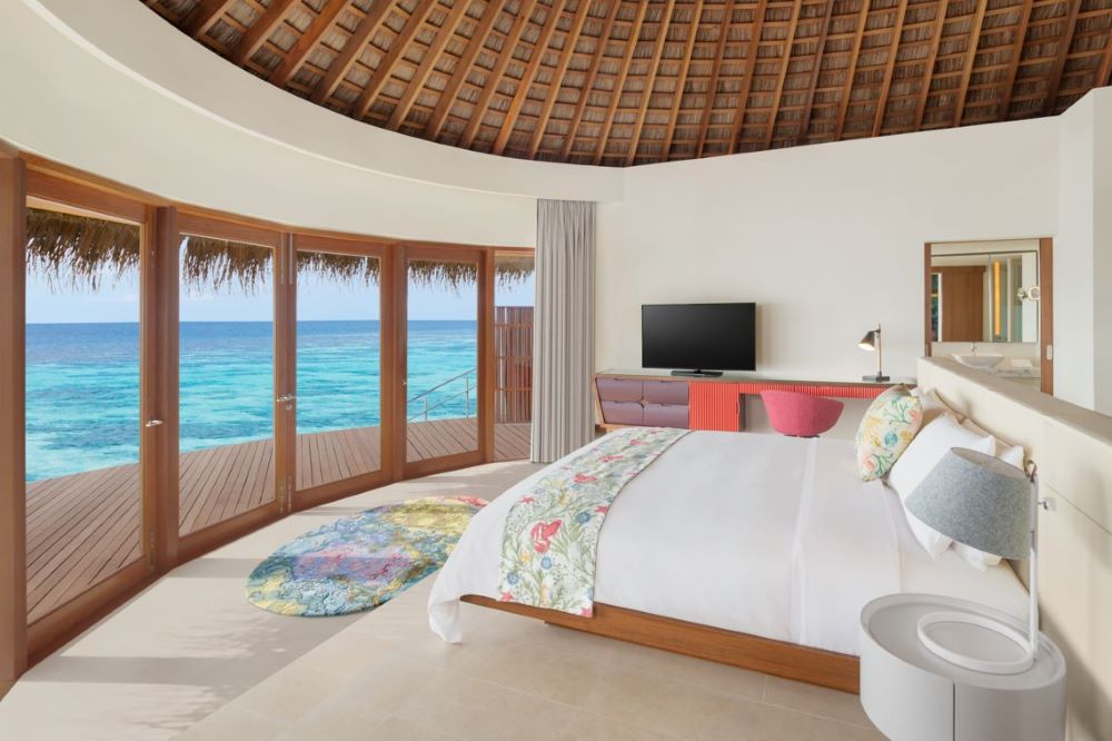Oasis Overwater Two-Bedroom Villa Photo 4