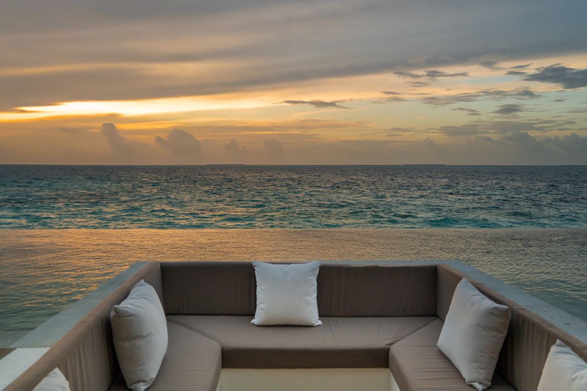 Two Bedroom Ocean Signature Villa with Pool + Slide Photo 6