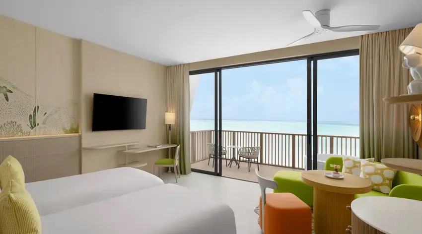 Mirage Panoramic Room with Jacuzzi Photo 1