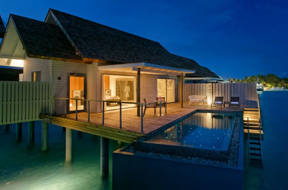 Over Water Villa with Private Pool Photo 2