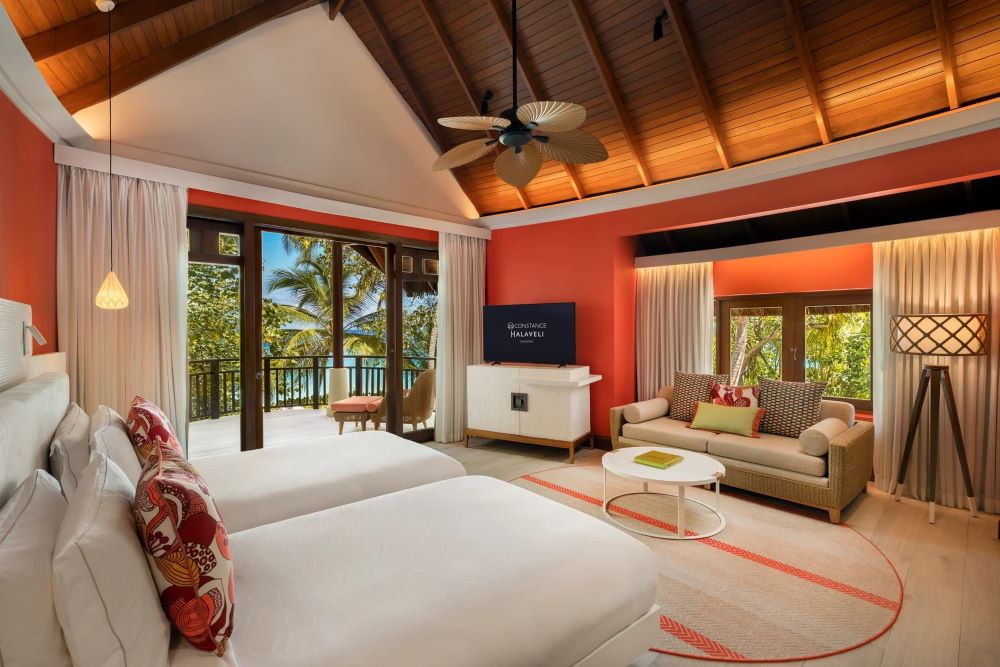 Double Storey Beach Villa with Pool Photo 2