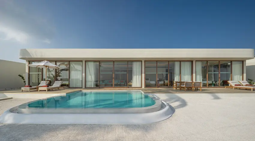 Three-Bedroom Sunset Beach Pool Residence Photo 2