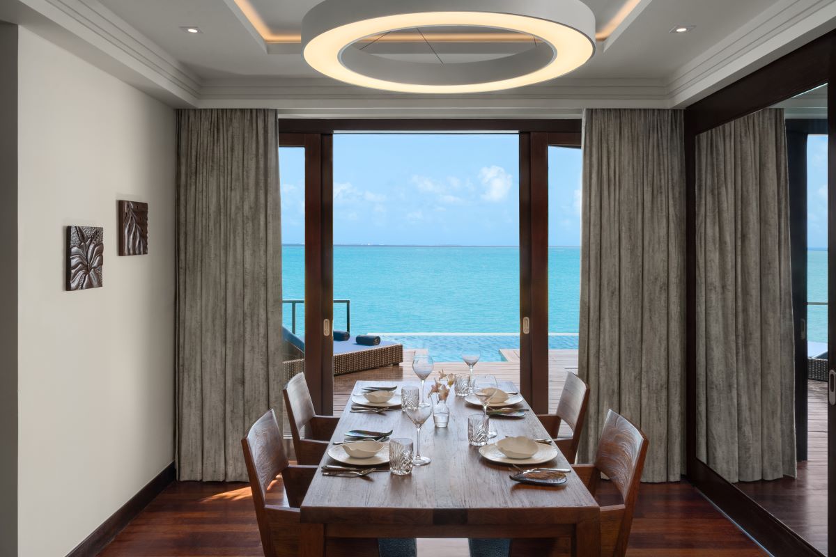 Ocean Residence with Infinity Lap Pool Photo 2