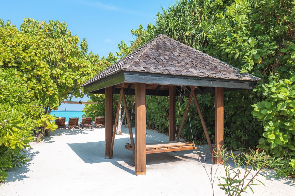 Two-Bedroom Beach Residence with Pool Photo 5