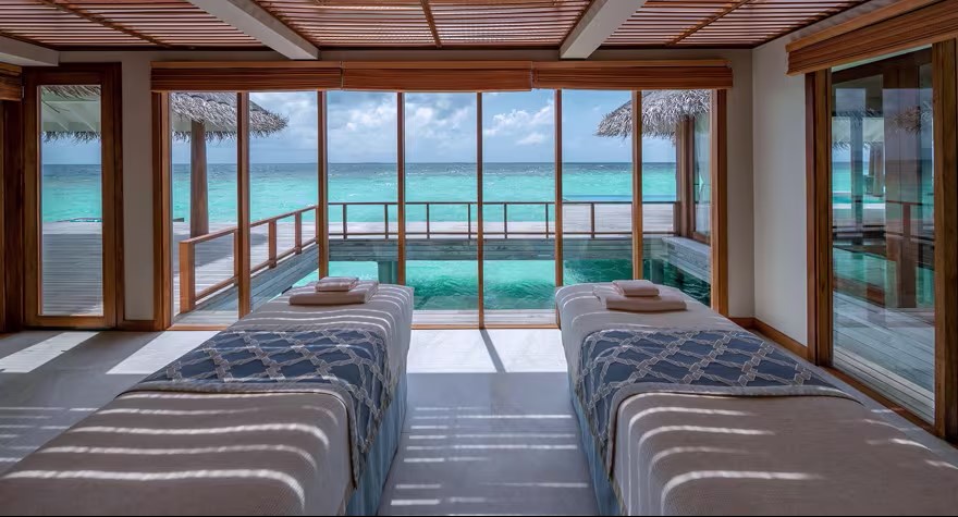 Two Bedroom Sunset Over Water Pool Residence Photo 8