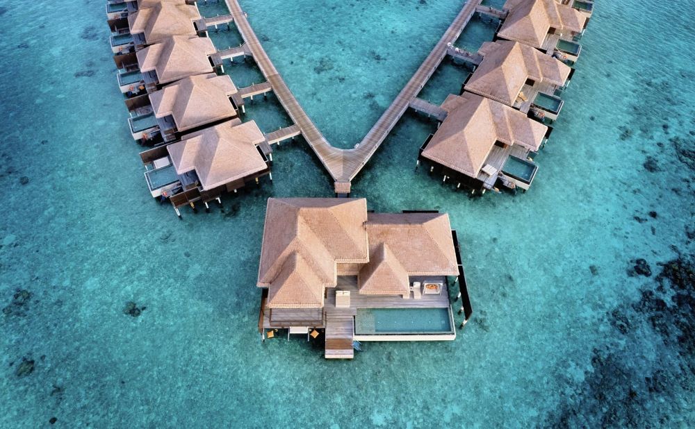 Royal Ocean Suite with Pool Photo 6