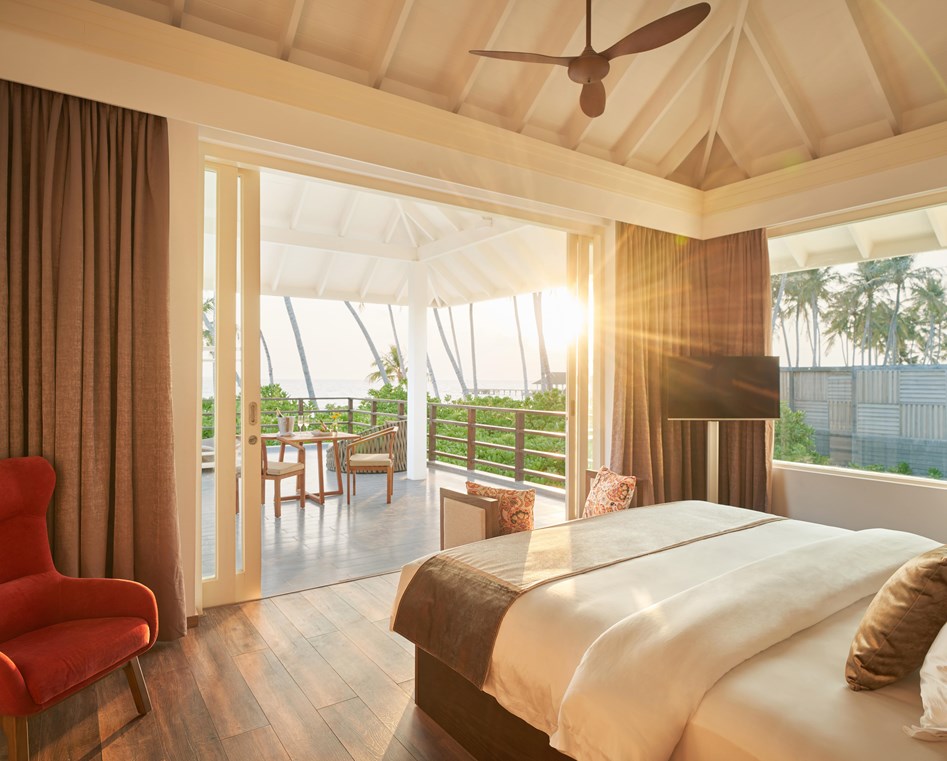 Two Bedroom Beach Residence with Pool Photo 2
