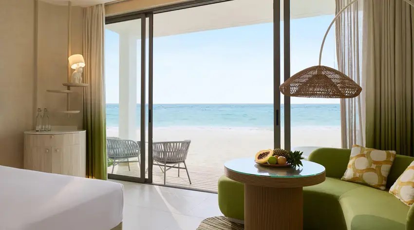 Mirage Beachfront Room Photo 3