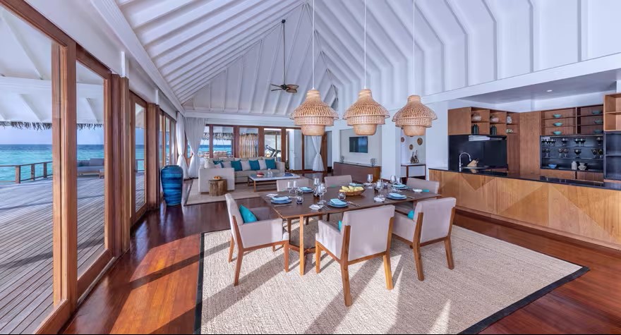 Two Bedroom Sunset Over Water Pool Residence Photo 4
