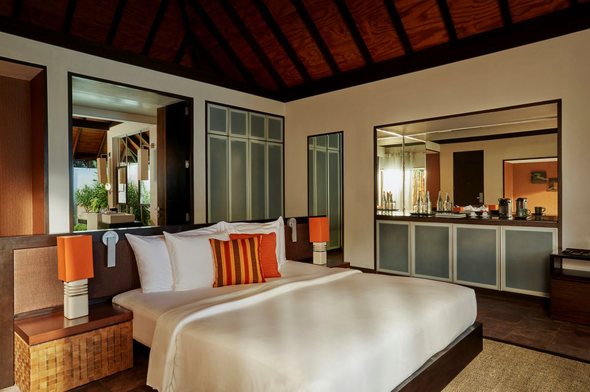 Beach Villa with Pool Photo 2