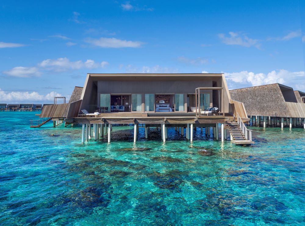 Overwater St. Regis Suite Photo 1