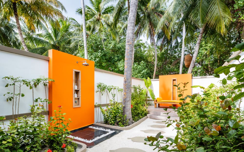 Sunset Beachfront Villa Photo 3